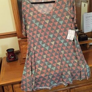 Lularoe Perfect T with great stretch and very soft